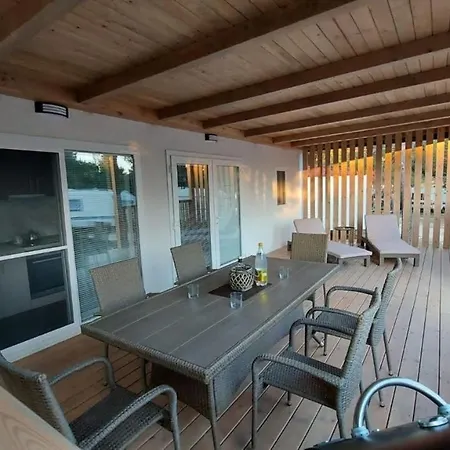 Appartement By The Sea Privlaka, Zadar - 18637 *